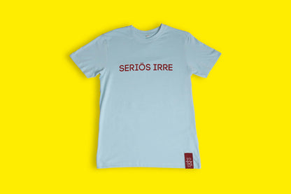 T-Shirt "seriös irre" - hellblau