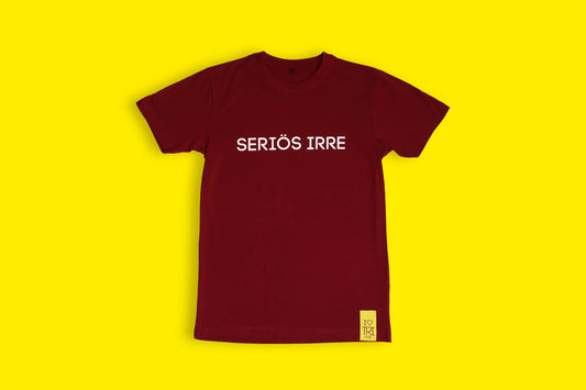 T-Shirt "seriös irre" - rot